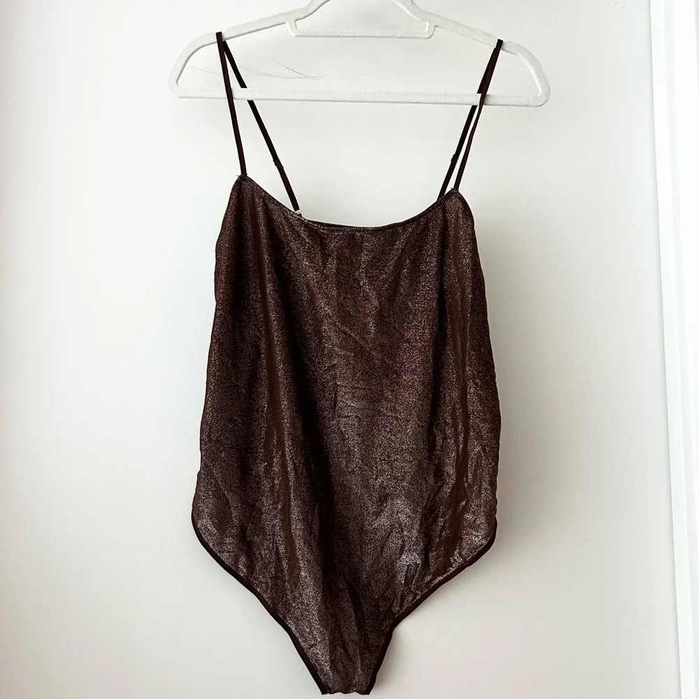 NWT SKIMS brown shimmery bodysuit‎